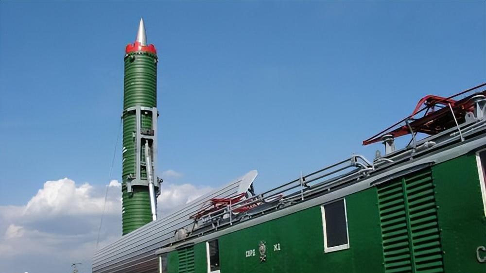 导弹列车 中国“导弹列车”到底有多强？让美国谈之色变，卫星都无法侦测