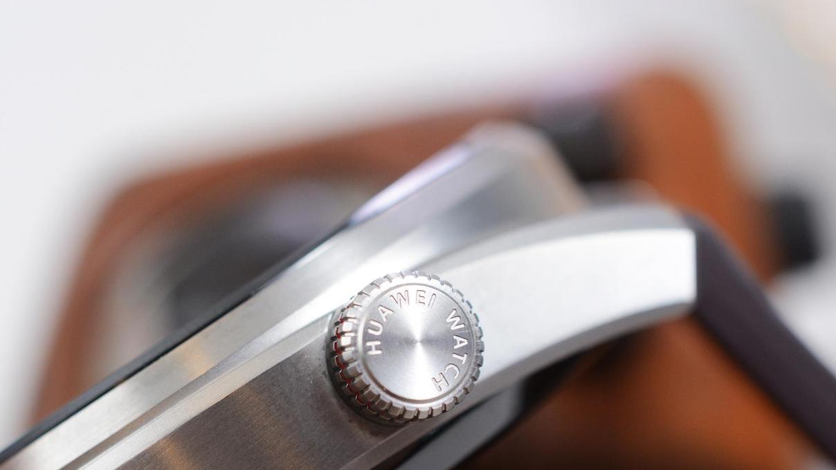 华为鸿蒙系统|HUAWEI WATCH 3 Pro New，带有感应回馈，给人一种很高级的感觉