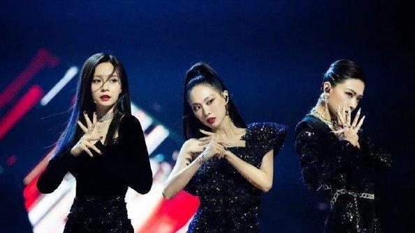 赵樱子|演员赵樱子：误把阿SA当阿娇，蹭杨超越热度，网友直言：绿茶