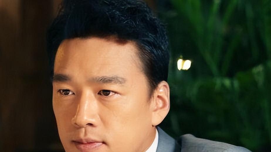 王耀庆|王耀庆：从小爱钱，阴差阳错当演员实现赚钱梦，有两个儿子很幸福