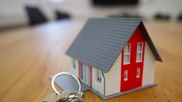 购房置业|房贷利率一降再降，要不要提前还贷？