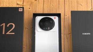 小米科技|小米12Ultra被提前“开箱”，海外达人是真牛！