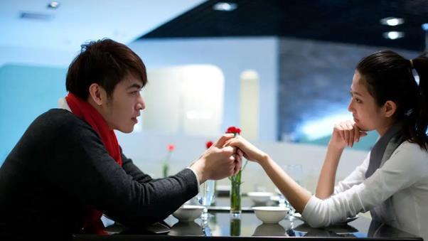 租赁|女生“理想另一半”职业排名公布，男教师上榜，榜首意料之中