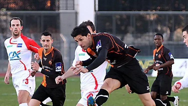 江宁|法甲7场造7球！谁能想到：他19岁遇重伤，23岁才踢职业！