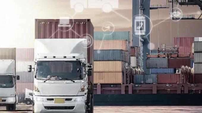 用友|半年亏超2亿元，国内SaaS冠军突然不再赚钱