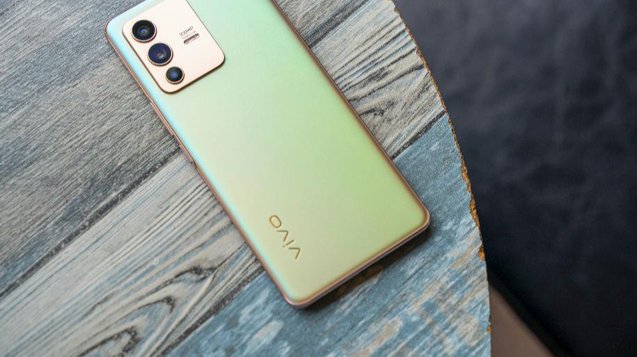 英特尔|不想把情人节过成“情人劫”？vivo这台新机可以了解下