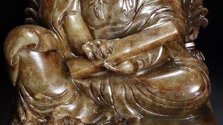 和田玉籽料|清乾隆 和田玉籽料沁色 拔纳拔西尊者 御题诗文 佛像摆件