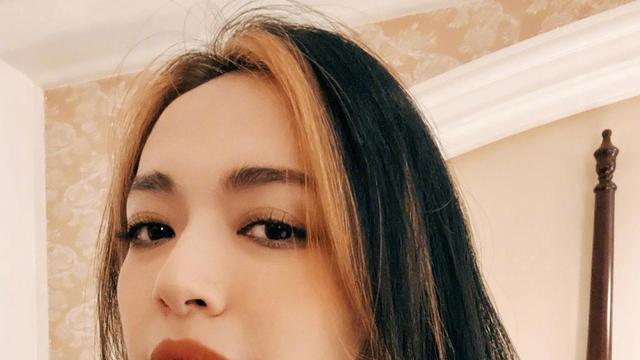 姚晨|姚晨染酷炫金发，形象变化太大，魅力四射，像谷爱凌？