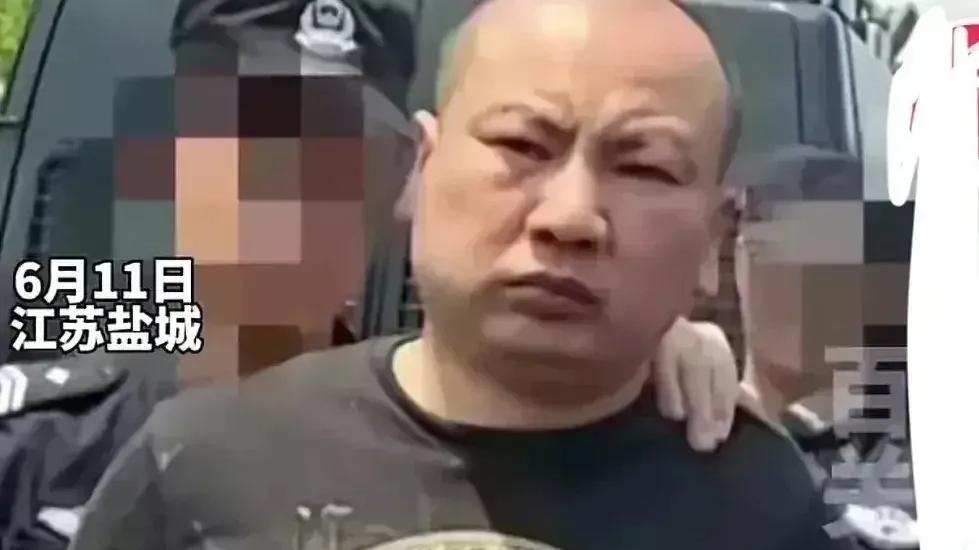 唐山事件，范思哲牌子衣服直接凉了