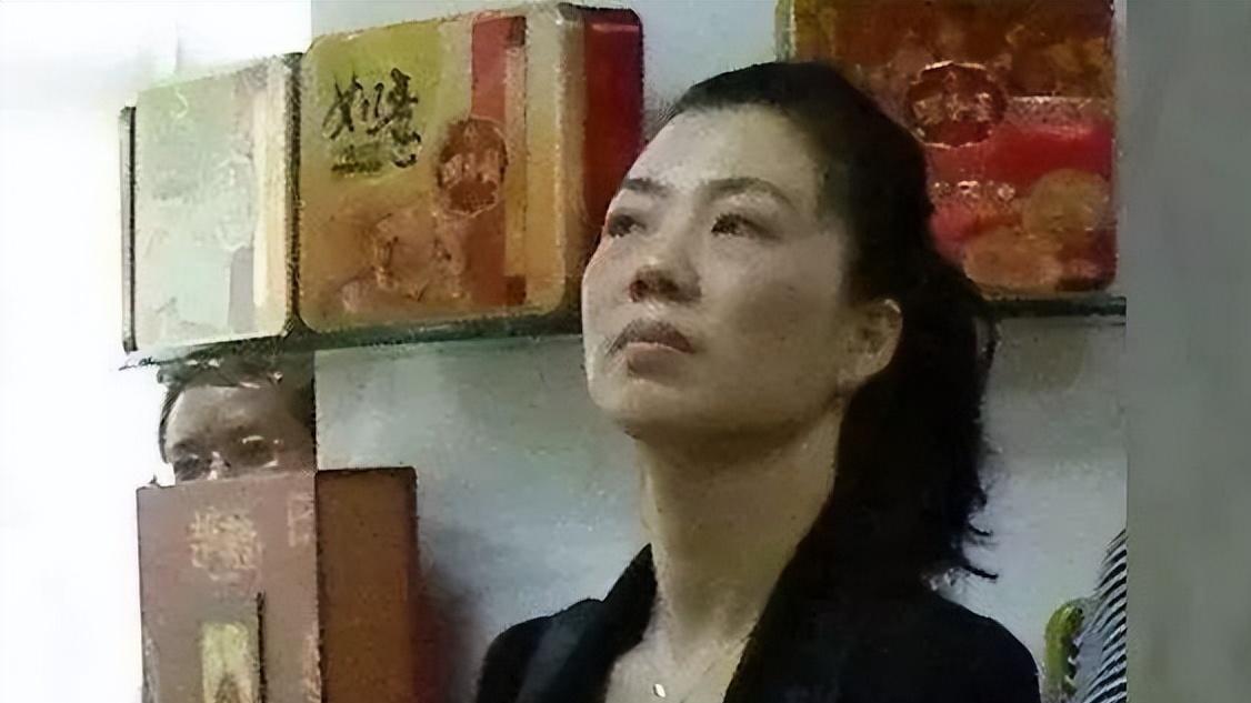 “大老虎”邓洁大搞权色交易，敛财700万，自食恶果最终落网！