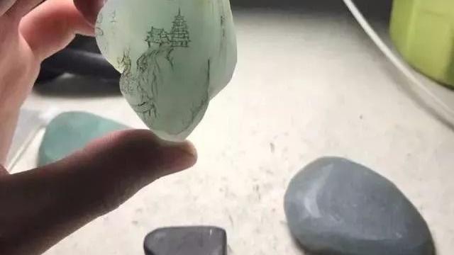 雕刻|翡翠独特吸引眼球的美，经过雕刻后，完全藏不住！