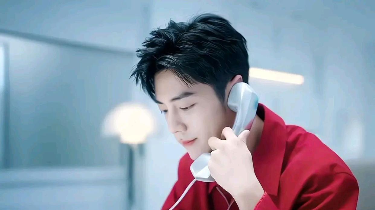 肖战|捆绑肖战的热搜越来越多，被人觊觎是烦恼也是鞭策！