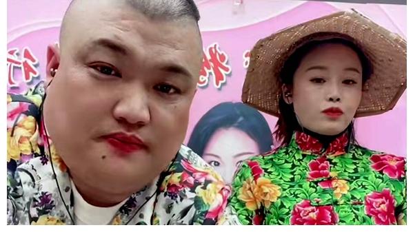 草帽姐|42岁草帽姐高调晒结婚证，曾陷感情危机，丈夫私下给前女友100万