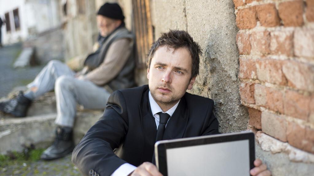 薪水|本人今年38岁失业近一年，投的简历都石沉大海，该怎么改变现状？