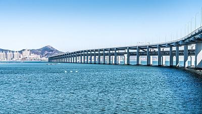 烟台|国内的旅游的人越来越多，这些地方都可以去看看