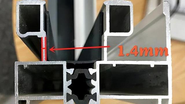 看见无数“渗水漏风”的门窗，我从中窥见了中国家庭的装修通病