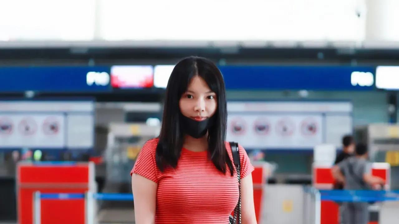 徐冬冬|“大嫂”徐冬冬换造型留刘海，一下子变身成小妹妹了