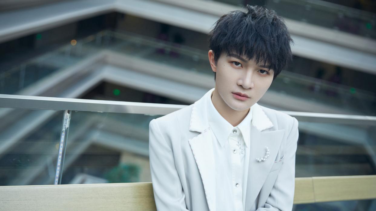 周深|星河溯过往一曲述流年！周深人间星河强势来袭，你是不灭的灯火！