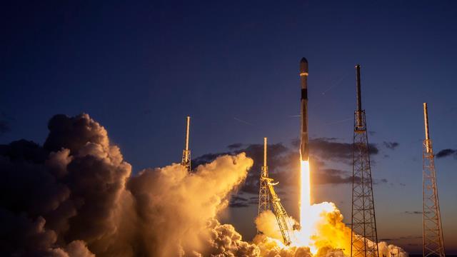 问题解决后，SpaceX猎鹰9号火箭B1060第14次出征，成功一箭双星