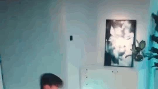 张翰|东八区的先生们评分从2.4变成2.2，张翰微博评论区已沦陷