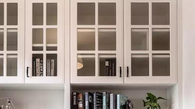 118平米的四居室，全屋柜子定制就花了8万，室内空间太美了