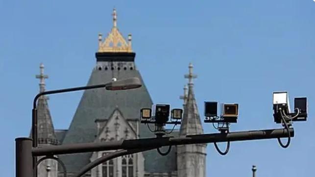 英政府再对华出手，要求建筑物停用中国产摄像头，中方：坚决反对