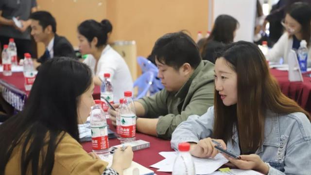 许多|想要混得好，这4个“小职位”不能得罪，许多新人还蒙在鼓里！