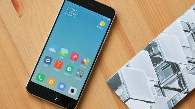 纳税义务人|小米想迈进高端市场，无奈品牌形象始终在低端，刻板印象太深刻