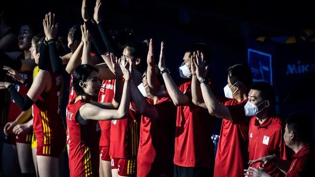 中国队|太霸气！中国女排3-0完胜世界第9：3连败到2连胜，姑娘们太牛了