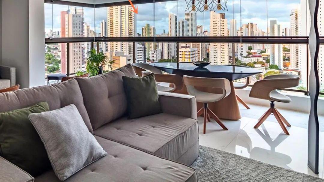 阳台放张桌子，好处居然这么多！