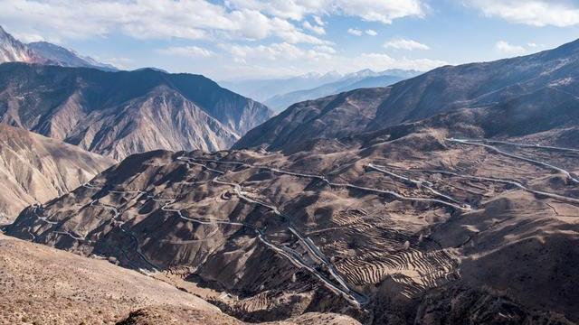 怒江|西藏奇观怒江72拐，有人在4618米赞美风景，有人却一生不敢前往