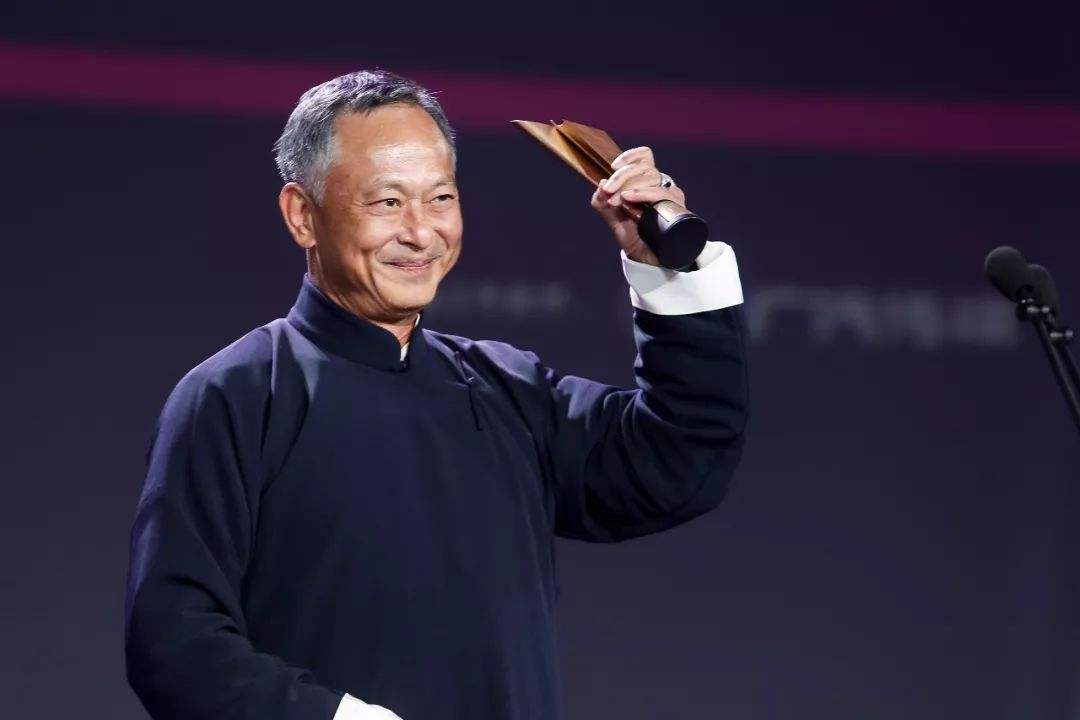 龙城岁月|被誉为《港版教父》！电影《龙城岁月》背后的这些隐喻你看懂了吗