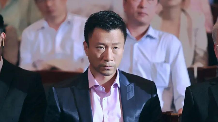 邓家佳|《全民目击》：邓家佳出演悬疑片受好评，影片内涵值得深入思考