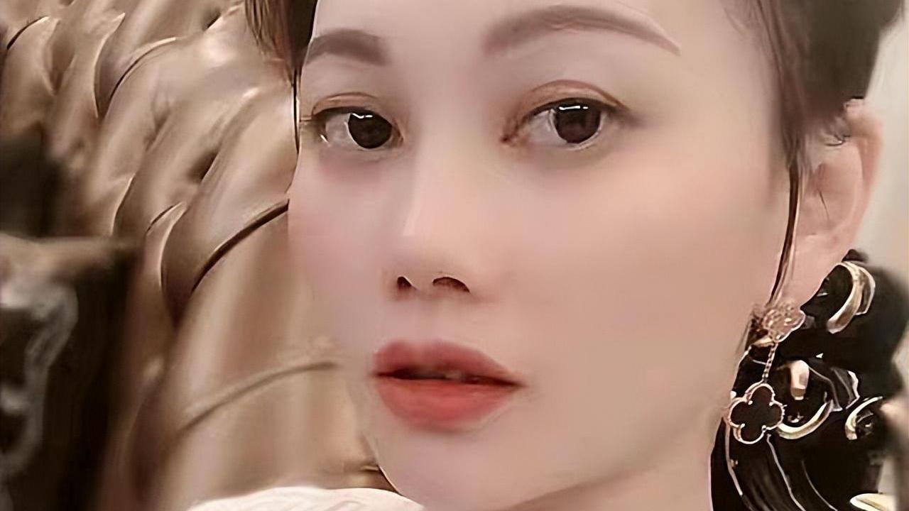 打工妹嫁给北大精英，不想浪费丈夫基因，连生7胎