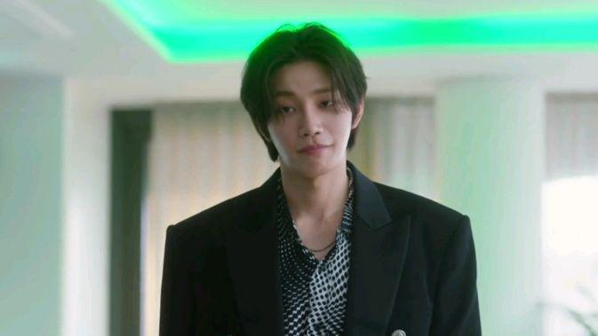 月水金火木土|初吻给了生活，拥抱给了工作，《月水金火木土》第6集：假戏真爱