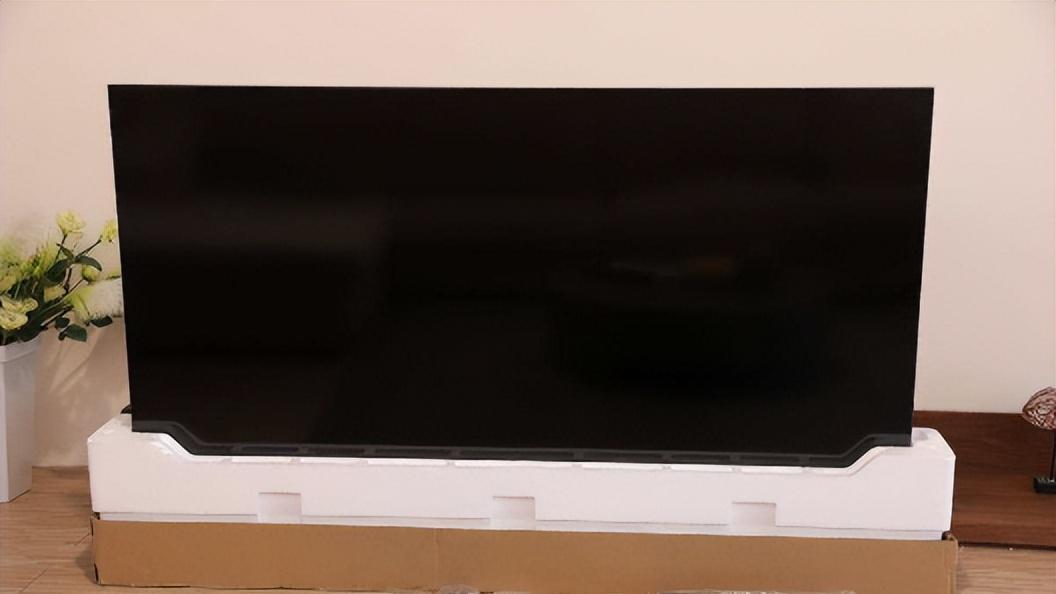 TCL|别人卷价格，TCL做卷王！画质卷王、堪称王炸产品的TCL Q10G