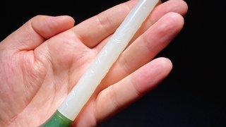 和田玉籽料|清乾隆 和田玉籽料 脂白玉 嵌碧玉 云龙纹毛笔 笔杆