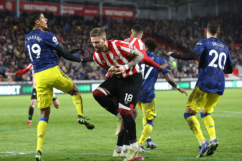 曼聯|15+12+6！曼聯后防最佳組合誕生？瓦拉內替的不是冰人，而是馬奎爾