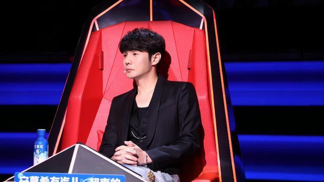 王菲|《好声音2022》的黑马，并非周菲戈，而是另一个王靖雯——李楚楚