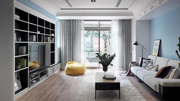 买房时阳台在客厅好还是卧室好？懊悔当初不懂，装修才知被坑