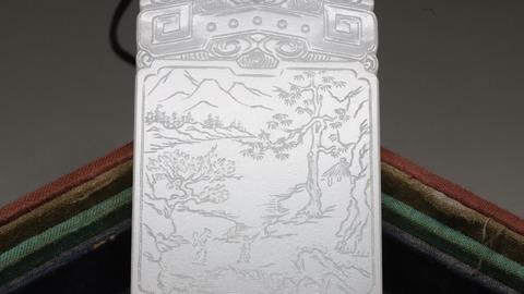 和田玉籽料|和田玉籽料“一级白 寻隐者不遇”子冈牌