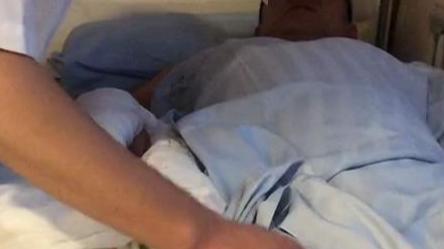 让对方将车从消防通道挪移起冲突，男子被追砍5刀又遭铁锨拍头，行凶者被公诉