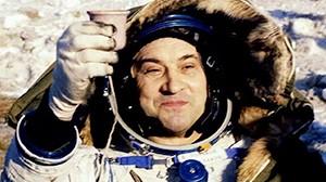 俄罗斯功勋宇航员去世：他是世界最长时间太空飞行纪录的保持者