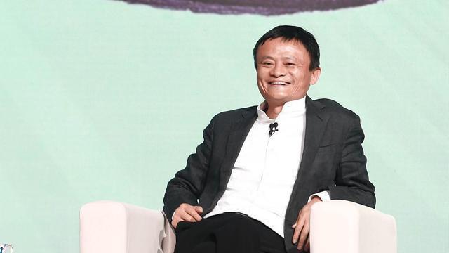 抖音|马云的阿里越来越大，实体店冷淡了，关闭电商，实体店能复活吗？