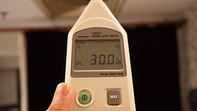 空调不能挂在床头？别傻了，这有可能是你家能找到的，最好的位置