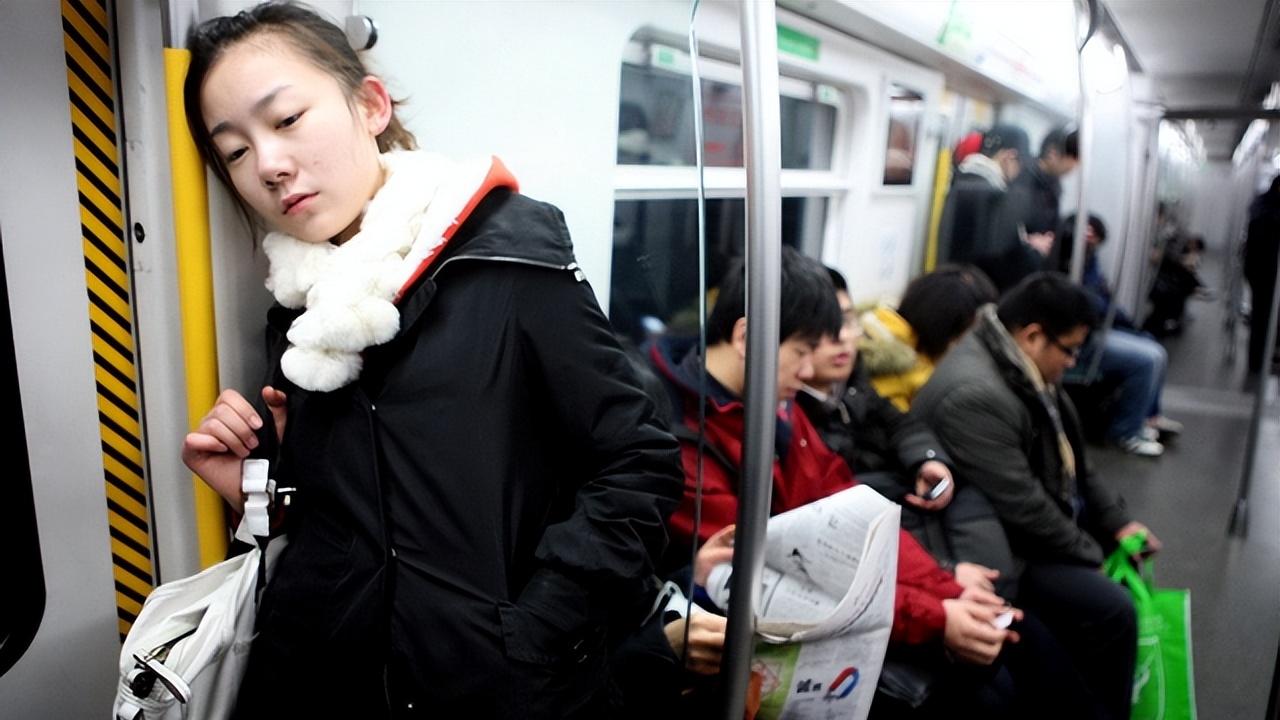 保安|应届毕业生的我，在面试了20多家公司之后，选择当上了高校的保安