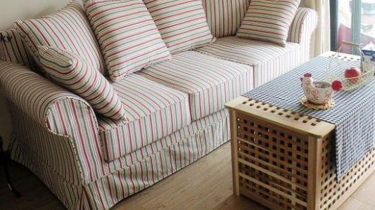 北漂小夫妻借钱买北京40平小房，看到客厅沙发我真是哭笑不得