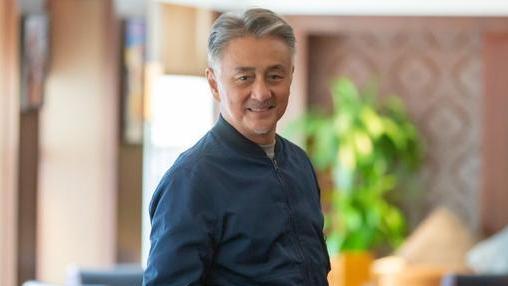 吴岱融|吴岱融为儿子在新加坡买房，137平方米花了400万，坦言已享受优惠
