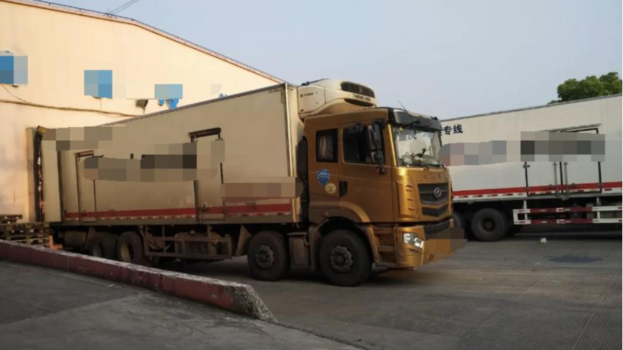 浙江嘉兴，一司机运送杏子坏了大半，货主起诉司机赔偿32万