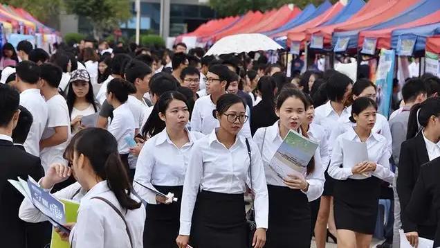 大学生|男生“最想娶”女友职业排名，前三名深受认可，恨不得马上娶回家